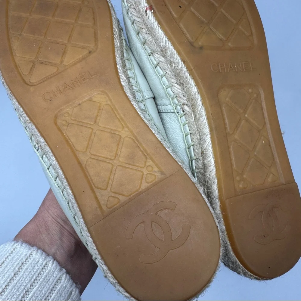 CHANEL Women's Black and Cream CC Logo Espadrilles Lambskin Leather